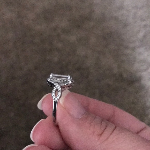 Sterling silver ring - Picture 2 of 4